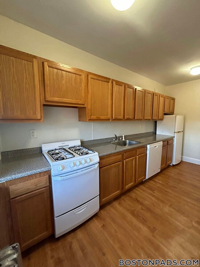 Photo - 2045 Commonwealth Ave Unit 47