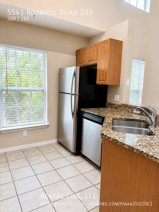 Photo - 5541 Rosehill Rd