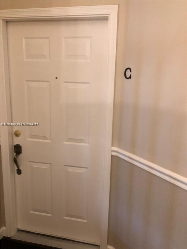 Photo - 5800 Coach House Cir Unit E