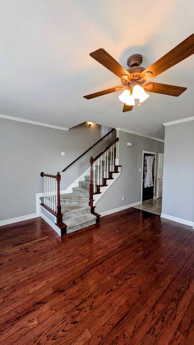 Photo - 39 Brandon Hall Dr