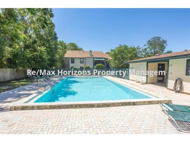 Photo - Wonderful totally remodeled condo with **POOL**