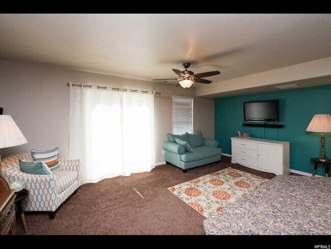 Photo - 183 Carrick Dr Townhome