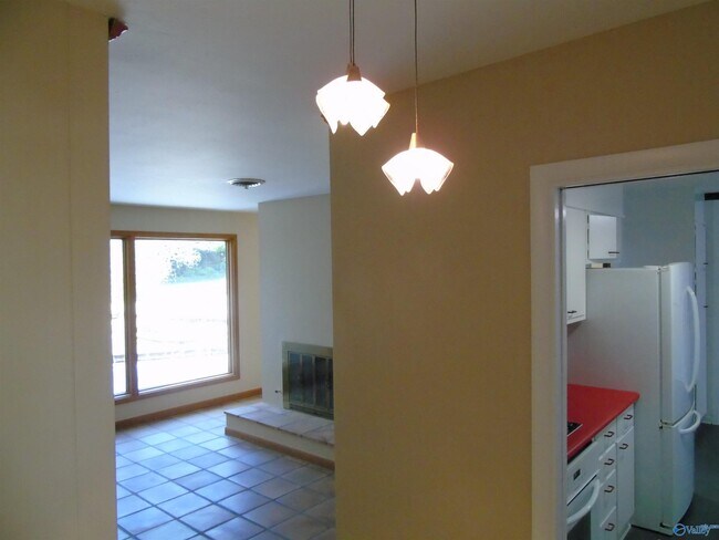 Photo - 2504 Maysville Cir NE