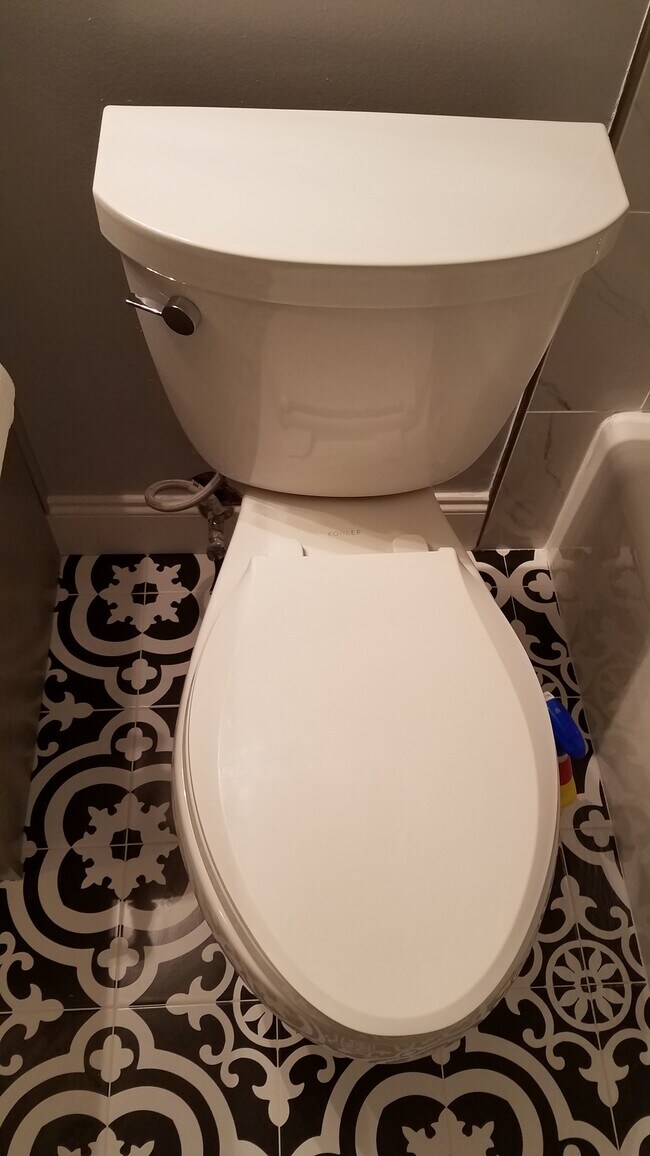 Photo - 301 N Beauregard St