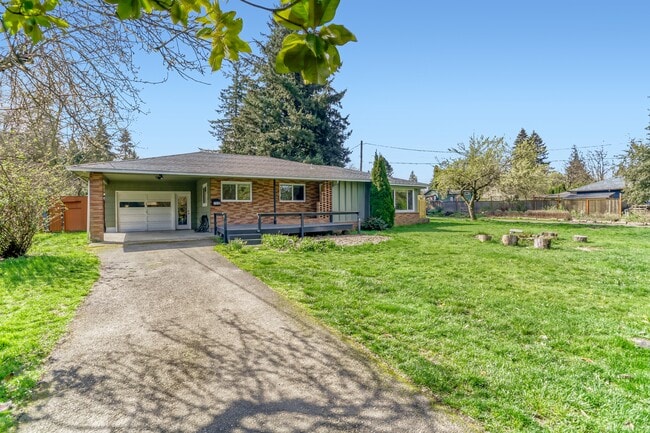 Photo - 7010 NE Alberta St