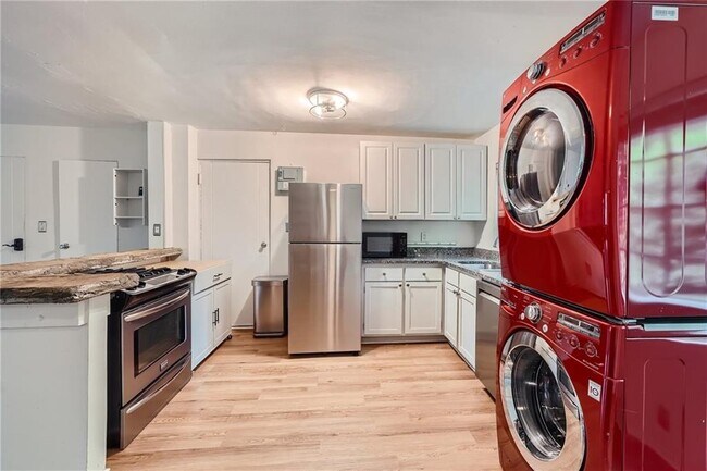 Photo - 1381 Normandy Dr NE Unit 2