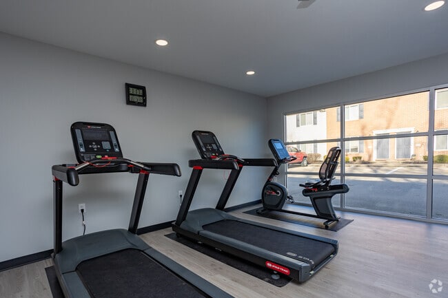 2BR, 1.5BA - 1,100 SF
