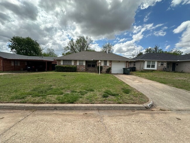 Building Photo - 3 Bed, 1.5 Bath, 1 Car garage