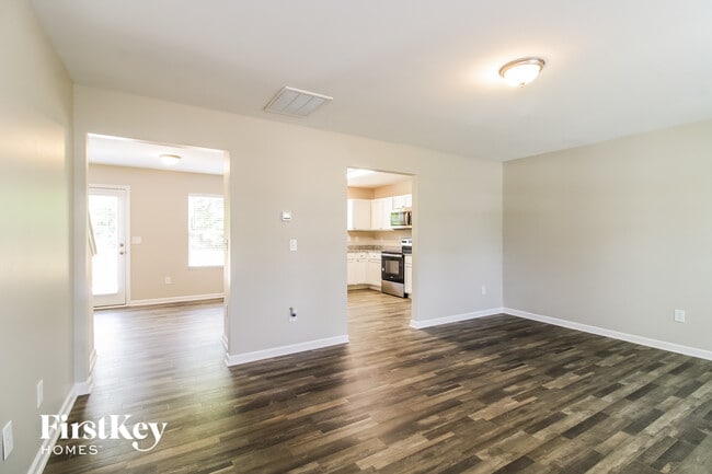 Photo - 206 Glenoaks Dr