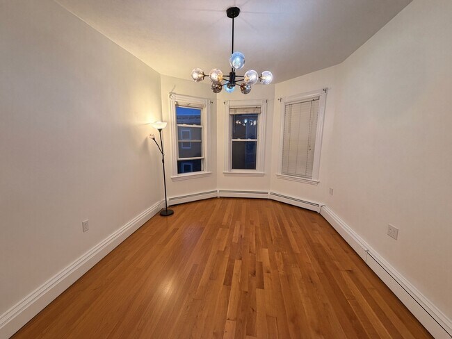 Photo - 3 Spring Garden St Unit 3