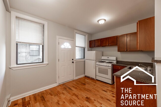 Photo - 4415 N Wolcott Ave Unidad B1