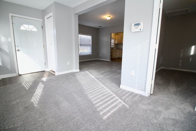 2047 S Parent Ave