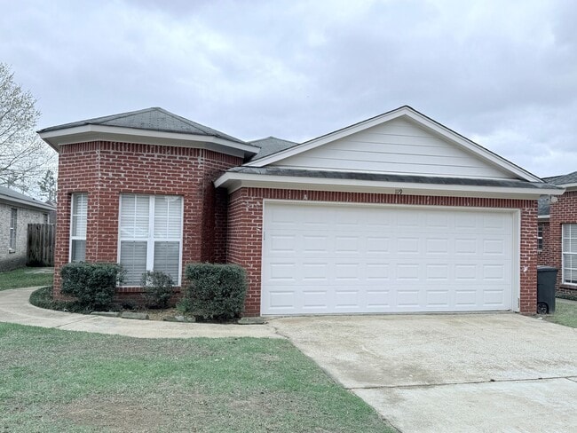 Building Photo - 3BR/2BA Home For Rent