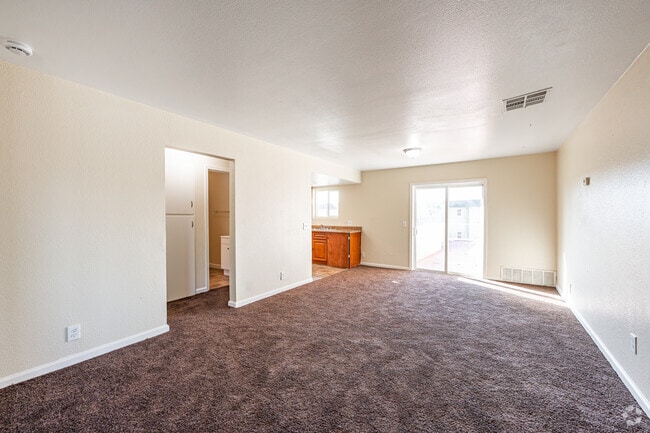 2BR, 1.5BA - 769SF - Living Room - Vintage Palms