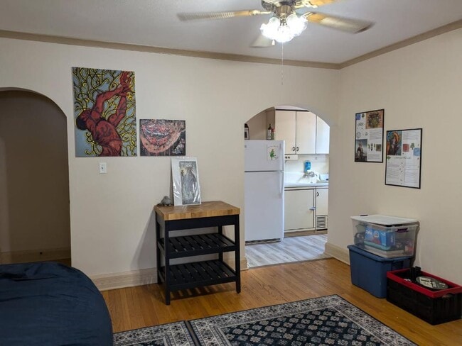 Photo - 328 W St Charles Rd Apartamento Unidad B-2