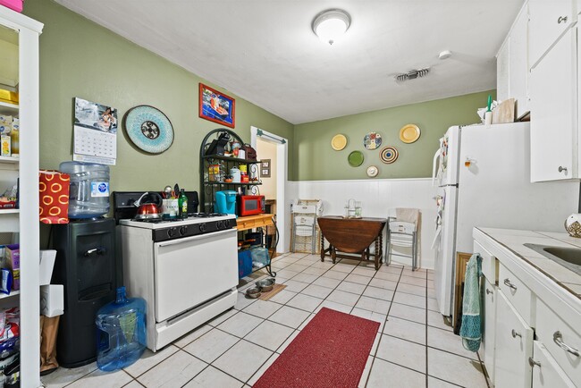 Photo - 152 Willow St