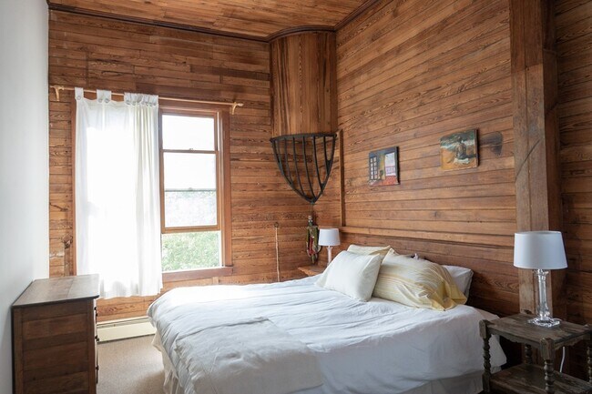 Photo - 1991 Main Rd