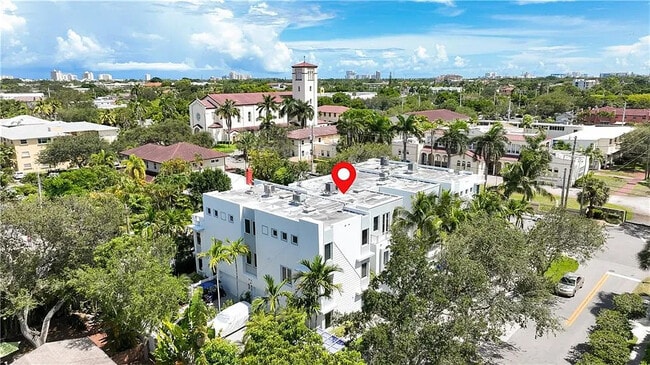 Photo - 302 NE 8th Ave