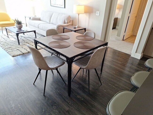 Photo - AMLI Dry Creek Unidad #3502