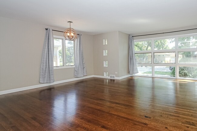 Photo - 9128 Birch Ave