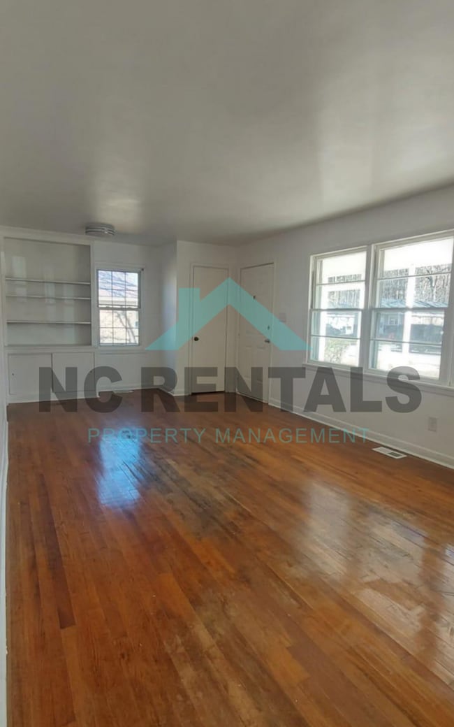 Photo - 1332 Proctor St