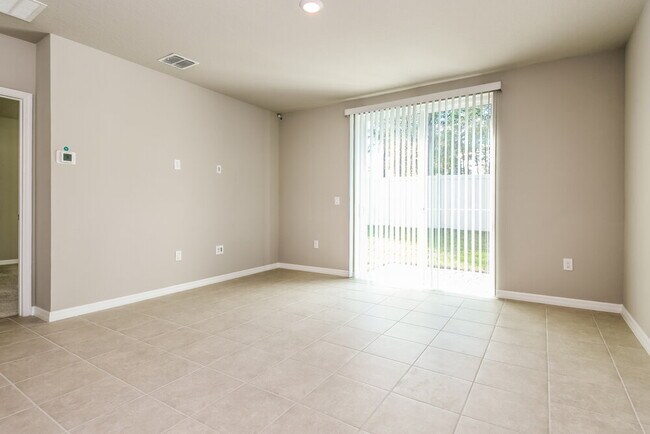 Photo - 857 Rivers Crossing St House