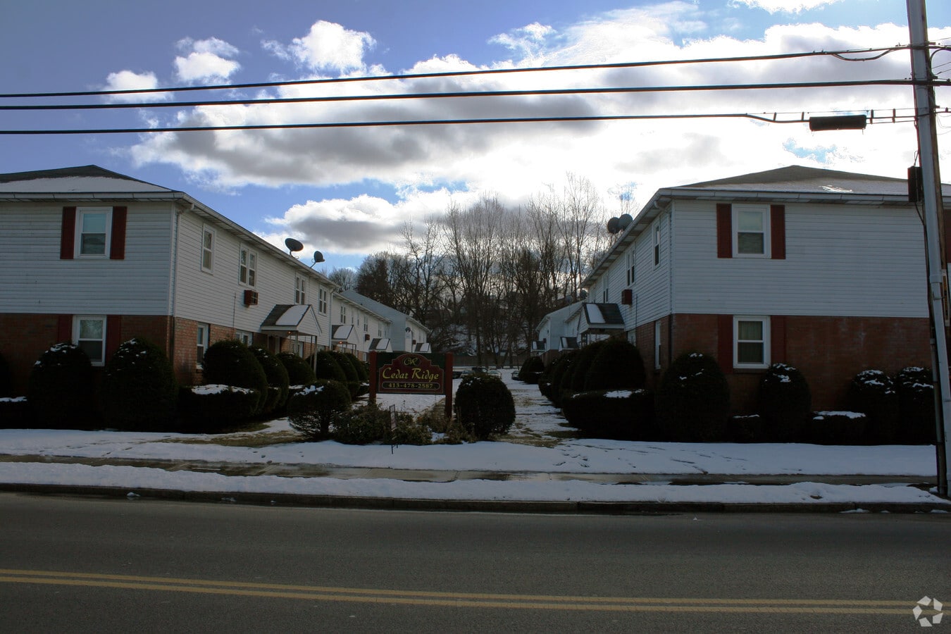 Cedar Ridge Apartments - Cedar Ridge Apartments