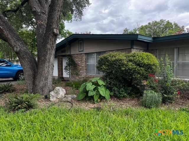 1422 Mockingbird Ln