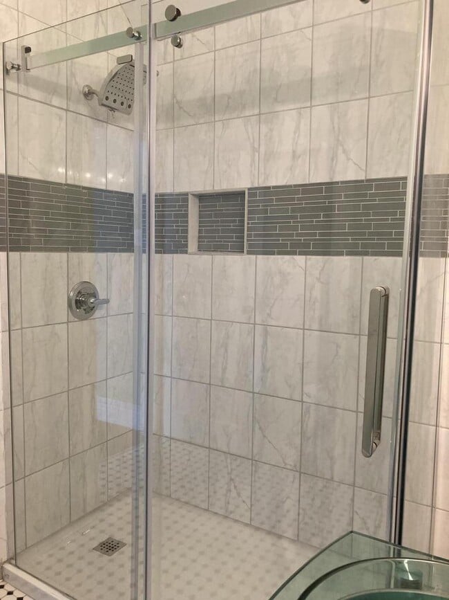 Photo - 339 State St