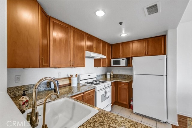 Photo - 580 W Main St Unidad 318