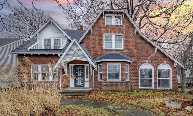 Photo - 12980 Cedar Rd House