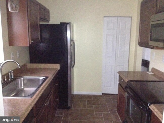 Photo - 236 Meadow View Ln