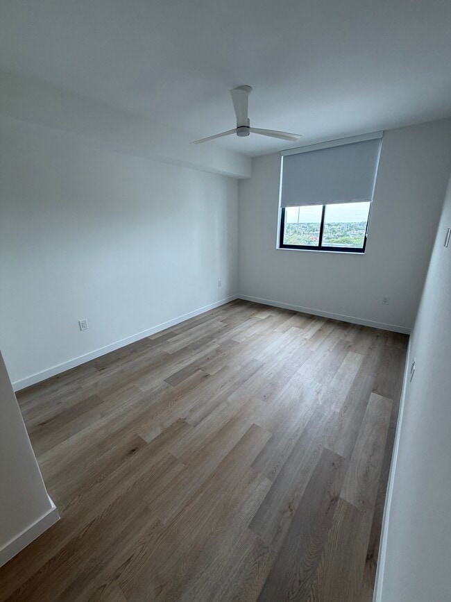 Photo - 226 SE 3rd St Unit B7