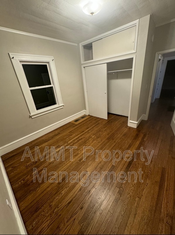 Photo - 2507 B Ave NE