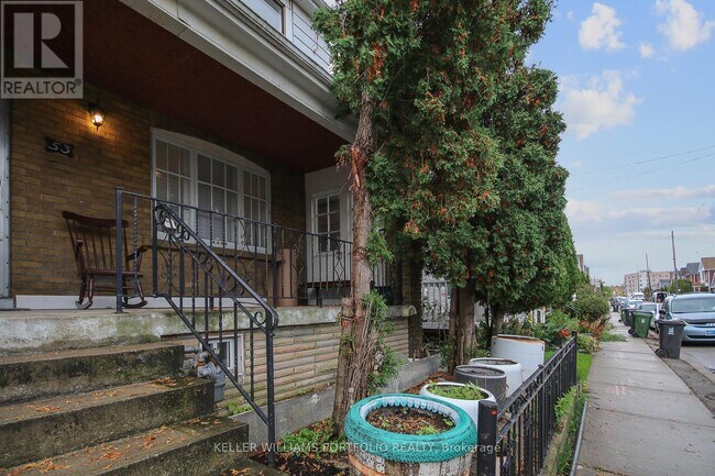 Photo - 53 Nickle St