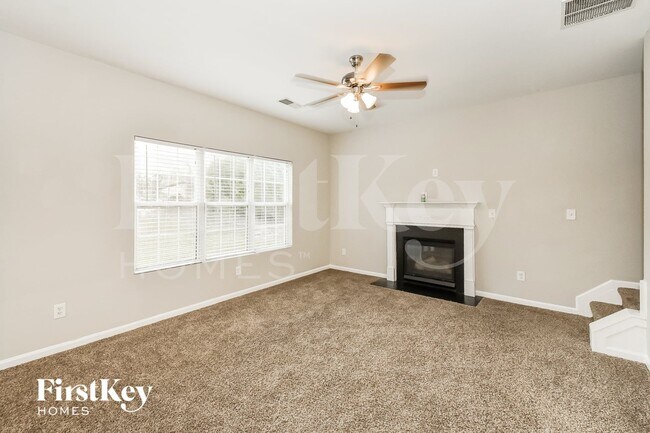 Photo - 7660 Village Loop