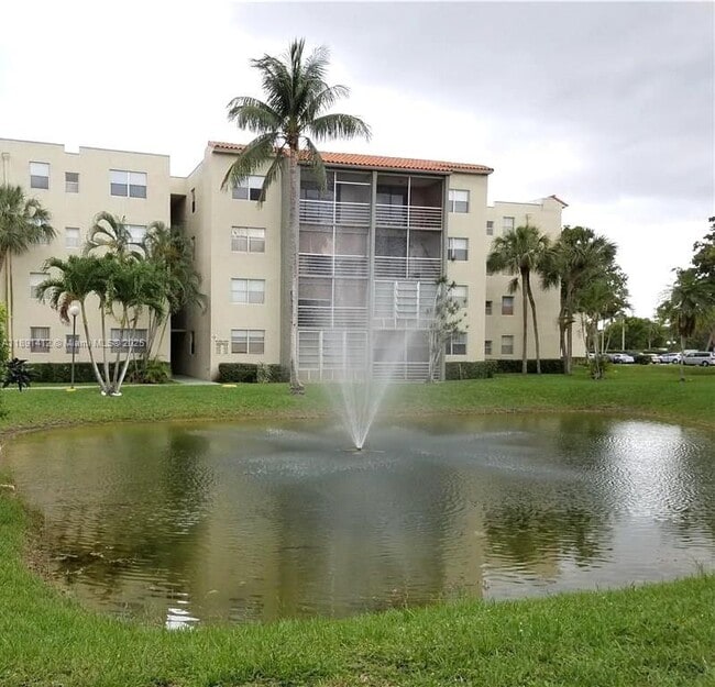Building Photo - 1810 SW 81st Ave Unit 2401