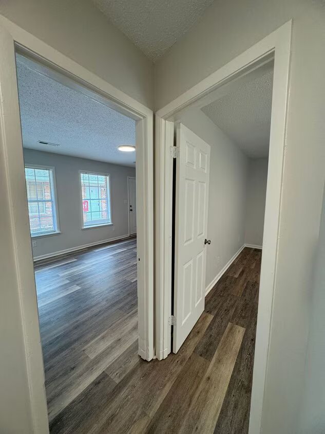 Photo - 208 Cloverleaf Dr Unit 2B