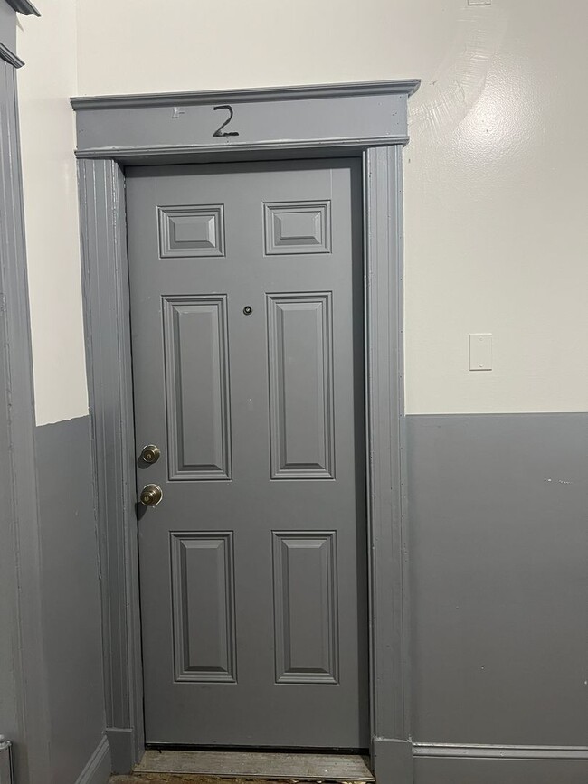 Building Photo - 741 Alabama St Unit 2
