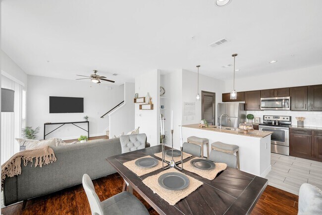 Townhomes at Lake Park general photo - Townhomes at Lake Park