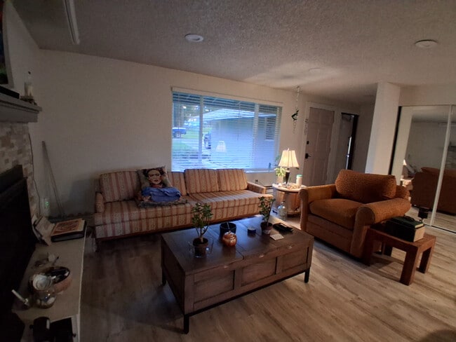 Photo - 346 NW Dory Dr