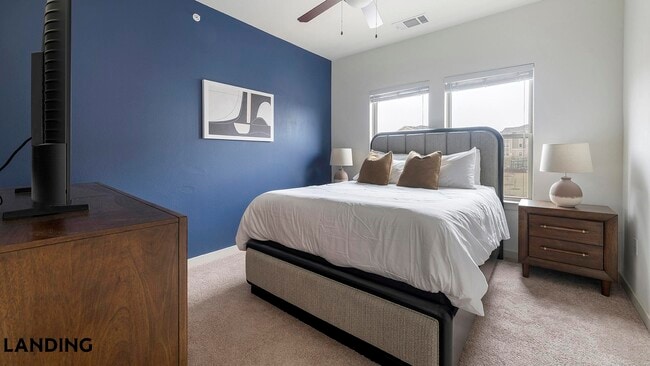 Photo - 2825 Main St Unidad 927