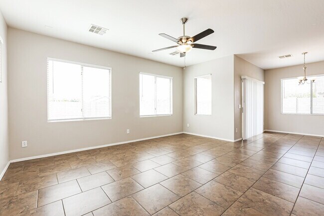 Photo - 38514 N Navarro Dr