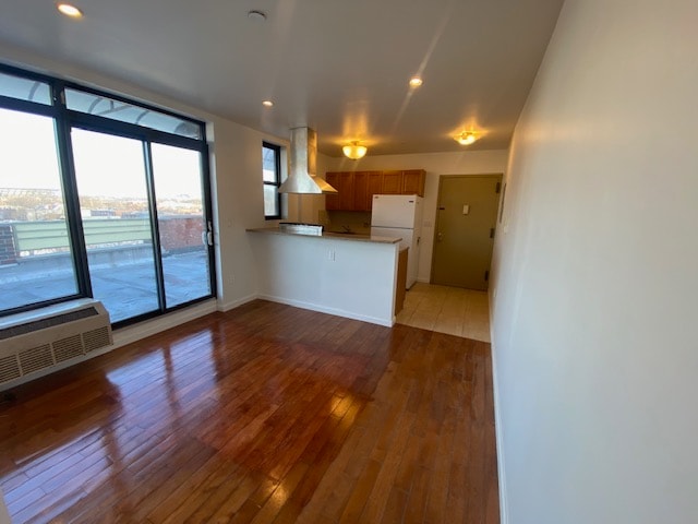 Building Photo - 42-12 108th St Rental