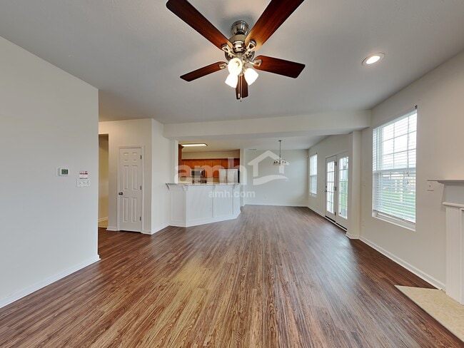 Photo - 19327 Fox Chase Dr