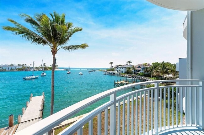 Building Photo - 2508 Bay Dr Rental