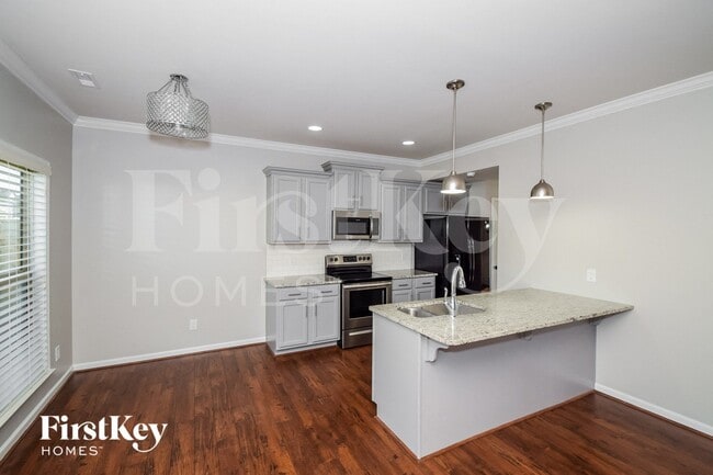 Photo - 609 Waterstone Dr