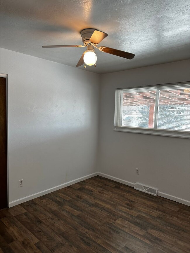 Photo - READY NOW!! Fantastic 4-bedroom,2 bath 1 car garage!
