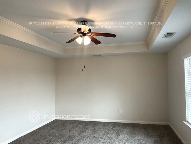 Photo - 319 Village Broad St