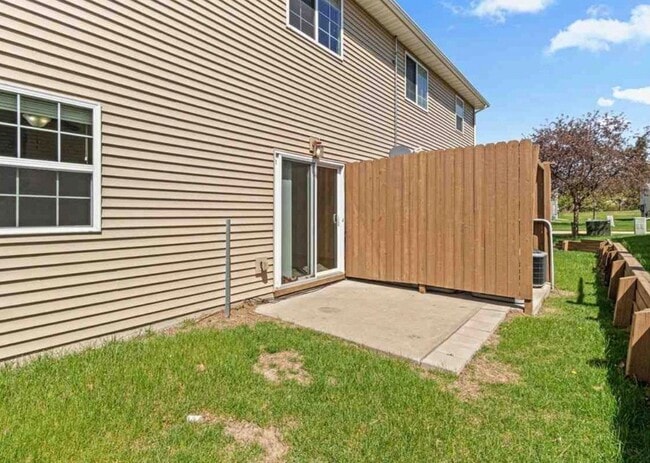 Photo - 1659 Burr Dr